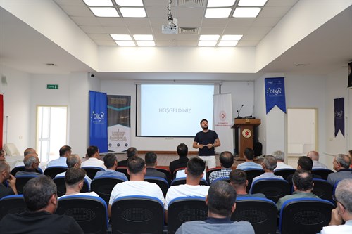 “Kaymakam İmrak Hasankeyf Benati İnciri projesi Dika teknik destek projesi kapsamında verilen Konferansa katıldı.”